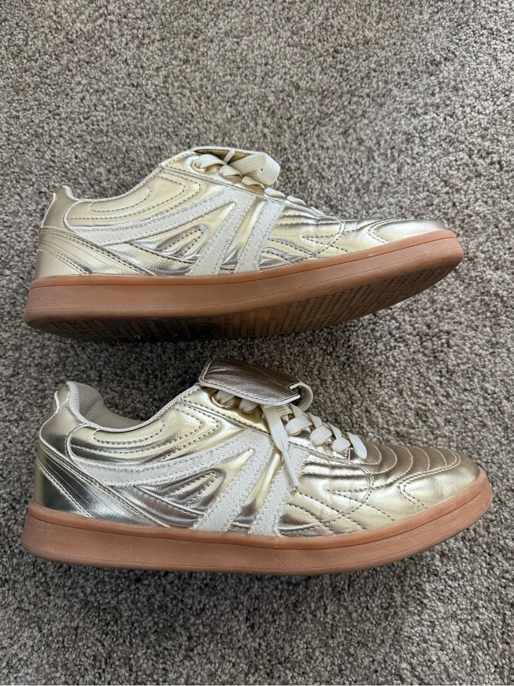 Steve Madden Madrid Gold Sneakers 9.5